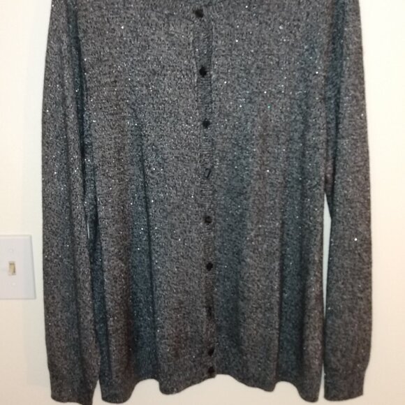 BEAUTIFUL CROFT & BARROW LADIES SWEATER - Picture 2 of 4